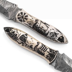 Cuchillo de Caza de Hoja Fija de Acero de Damasco OEM Personalizado, Diseño Vikingo, Punta de Lanza con Grabado Láser, 20cm, Mango de Hueso de Camello MB-LSC-2601 - Product Image 5