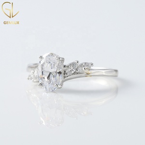 แหวนหมั้นเพชรโมอิสซาไนต์สุดหรู, แหวนทอง 14K แบบบายพาส, แหวนแต่งงานห้าเม็ดทรงวงรีและทรงมาร์คีส์สำหรับวันครบรอบแต่งงาน - Product Image 2