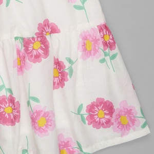 Vestido actualizado con estampado floral, corte ajustado y vuelo, cuello redondo, sin mangas, largo hasta la rodilla con bajo acampanado, 100% algodón 2026 - Product Image 4