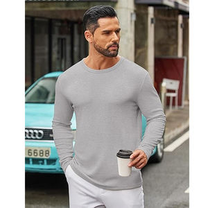 T-shirts décontractés à manches longues pour hommes européens et américains, col rond, motif gaufré, couleur unie, design épuré, printemps automne, pour la gym et le club - Product Image 2