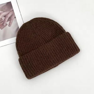 Venta al por mayor de fábrica: Gorros de punto sin costuras para hombre y mujer, ideales para el invierno, cálidos y resistentes al frío. - Product Image 5