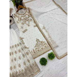 Bel ensemble haut-bas et Dupatta pour femmes avec travail de séquence de broderie lourde - Product Image 6