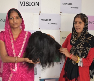 Cabello Humano Virgen Indio Natural, Extensiones de Cabello Liso y Sedoso de 10-36 Pulgadas, Paquetes al por Mayor - Product Image 1