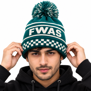 Gorros de Punto Personalizados con Etiqueta Privada, Gorros de Invierno de Hilo Acrílico Suave con Pompones, Gorros de Punto Unisex con Puño a Cuadros, Proveedor Mayorista en EE. UU. - Product Image 1