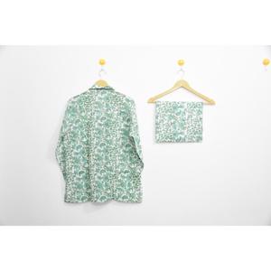 Elegante Conjunto de Pijama para Mujer con Estampado Artesanal, Cuello Vuelto, Manga Tres Cuartos, Cierre de Botones, Ropa de Dormir y de Estar por Casa para Verano - Product Image 2