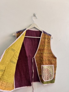 Chaleco Tradicional Hecho a Mano Estilo Kantha para Mujer, Chaqueta Boho - Product Image 5