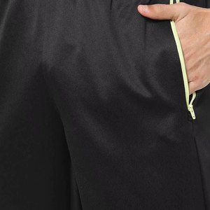 Conjunto Deportivo Ajustado con Paneles Acanalados, Estilo Urbano, Venta al Por Mayor Internacional Outfitize - Product Image 6