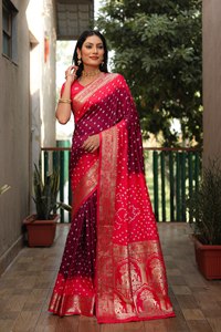 Auténtico Sari de Seda Bandhej con Borde de Zari Tejido, Pallu de Tela, Diseño Étnico, Blusa de Seda Dola a Juego, Colección de Prendas Étnicas - Product Image 6