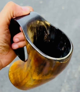 Mug traditionnel en corne naturelle pour l'ours par Crescent Crafts - Product Image 6