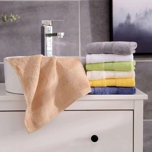 Serviette de toilette d'hôtel haut de gamme en coton épais, très absorbante, séchage rapide, serviette de bain, approvisionnement en gros OEM, serviette de toilette en coton de couleur unie - Product Image 6