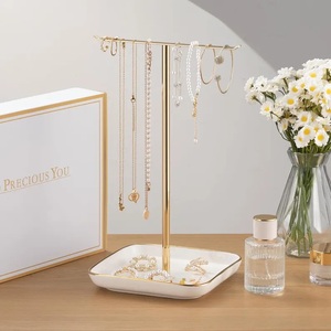 Présentoir à bijoux design arbre avec crochets multi-branques, support pour colliers et bracelets, base ronde, élégant pour vanité - Product Image 6