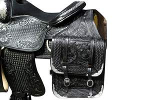 Sac de selle en cuir de buffle 100% fait main et sculpté à la main pour utilisation équestre ou moto style western, couleur/logo/taille personnalisables, accessoires en acier inoxydable - Product Image 3