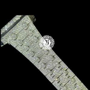 Reloj de pulsera de lujo para hombre con diamantes de moissanita VVS, cuarzo, esfera blanca completa y analógica plateada. - Product Image 2
