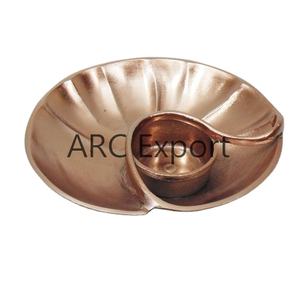 Copeaux de cuivre et trempettes Bols de service de luxe Table de maison Bol de service fantaisie en métal coulé décoratif pour fournisseur indien en gros - Product Image 1