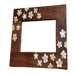 Soporte clásico con marco de flores para colgar en la pared, para álbumes de sala de estar, fotos, sobremesa, decoración de pared de madera Natural - Product Image 1