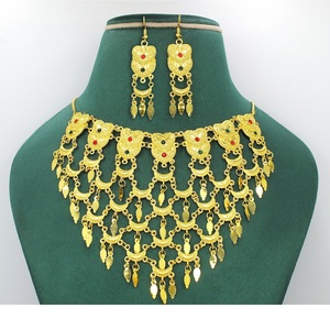 Ensemble de bijoux Martasha plaqué or pour femmes, élégantes boucles d'oreilles de mariage - Product Image 5