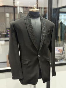 Blazer de smoking de créateur pour homme, col en V, orné de cristaux, coupe simple boutonnage, grande taille, coupe-vent et infroissable, idéal pour mariage - Product Image 5