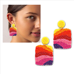 เครื่องประดับทำมือสำหรับผู้หญิง ประดับด้วยลูกปัดเม็ดเล็กสีรุ้งแบบนามธรรม น้ำหนักเบา ดีไซน์ใหม่ปี 2023 สำหรับเทศกาลอีสเตอร์และคริสต์มาส โดย MULTI CRAFT - Product Image 4