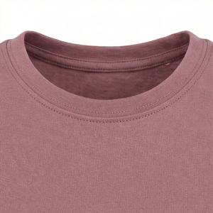 เสื้อยืดผู้หญิงขายตรงจากโรงงาน ออกแบบเองได้ ขายออนไลน์ สีและโลโก้สั่งทำได้ คุณภาพพรีเมียม ระบายอากาศได้ดี เสื้อผ้าลำลอง - Product Image 4