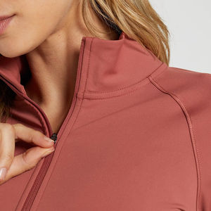 Conjunto de Dos Piezas para Mujer: Chaqueta de Yoga Transpirable de Secado Rápido y Pantalones de Yoga con Logo Frontal, Spandex/Nylon - Product Image 6