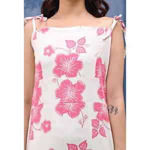 ชุดว่ายน้ำวันพีซผ้าฝ้าย 100% พิมพ์ลายดอกไม้สุดหรู สีขาวและชมพู สำหรับผู้หญิงจาก Aarti Fashion - Product Image 4