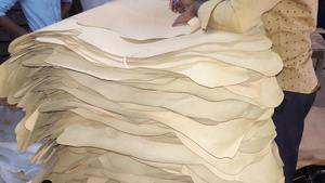 Cuir de chèvre de qualité supérieure fabriqué à partir de peau de chèvre naturelle pour la fabrication de chaussures, sacs, portefeuilles et articles en cuir - Product Image 4