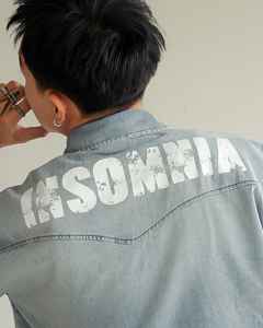 Camisas vaqueras holgadas con botones OEM ODM para hombre y mujer, fabricadas en Vietnam por una fábrica de ropa vietnamita. - Product Image 3