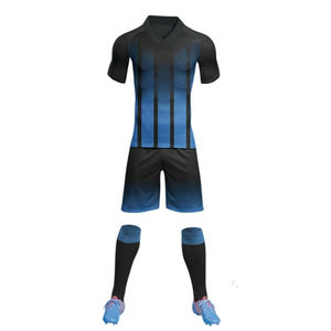 Uniforme de Fútbol Sublimado de Diseño Personalizado en Todos los Tamaños, Conjunto de Camiseta y Pantalones Cortos, Suave, Transpirable, de Secado Rápido - Product Image 1