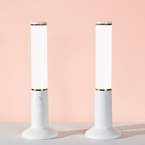 [Lumicrion] Kit de miroir compact pliable avec éclairage LED naturel spécialisé pour la couleur et le maquillage personnel - Product Image 1