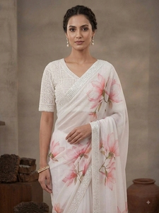 Devi Fashions – Saree élégant blanc à imprimé floral en soie, imprimé numérique, pour femme, style Inde Pakistan, longueur ras du sol, coupe classique, idéal pour les mariages - Product Image 4