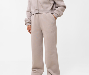 Survêtement pour femme tendance et élégant, faible MOQ, nouvelle matière premium, idéal pour le jogging - Product Image 5