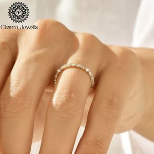 Anillo de Compromiso Charm Jewells con Moissanita Corte Cojín y Diseño Floral, Plata 925 con Engaste de Garras, Estilo Clásico para Mujer, Certificado IGI, Oro 3g - Product Image 2