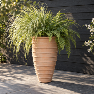 Lot de pots en ciment cerclés, couleur pêche terre cuite, pour aménagement de maisons de présentation, villas et aménagement paysager, destiné aux promoteurs immobiliers, commande en gros - Product Image 5