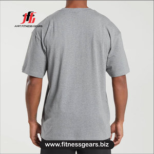 เสื้อยืดคอกลมแขนสั้นสีเทาสำหรับผู้ชาย ทรงปกติ ผ้าฝ้าย 100% ระบายอากาศได้ดี เนื้อผ้าเจอร์ซีย์ถักแบบลำลอง - Product Image 2