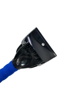 Giá thấp xách tay nhựa xe Băng <span class=keywords><strong>scraper</strong></span> mùa đông tuyết sạch kính chắn gió chọc với miếng bọt biển xử lý de-Icing tuyết xẻng - Product Image 4