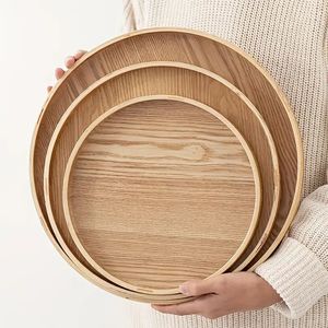Plateau de service rustique en bois fait main avec poignées métalliques pour la décoration de la cuisine, de la salle à manger et de la table basse dans un style farmhouse. - Product Image 2