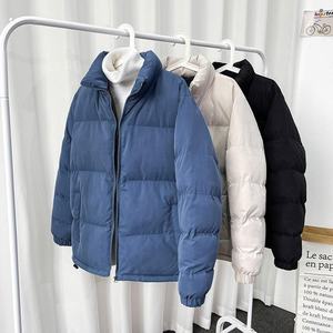 Chaqueta de plumón para hombre OEM personalizada, de alta calidad, cálida, de color sólido, con cierre de cremallera y cuello alto, para invierno. - Product Image 2