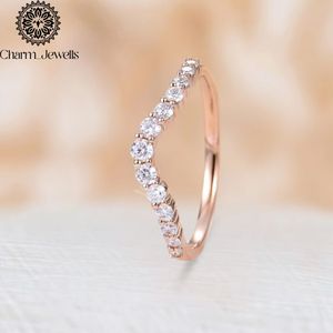 Anillo de compromiso y eternidad Charm_Jewells para mujer, chapado en oro rosa de 18K, plata, moissanita de corte cojín, engaste clásico de puntas - Product Image 4