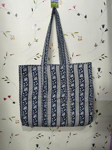 Bolsa de algodón de la mejor calidad, bolsa grande, nueva, hecha a mano, ligera, con algodón de alta calidad, estampada a mano. - Product Image 1