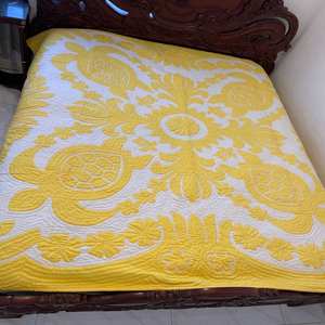 Traditional Hawaiian Styled FINISHED <b>QUILT</b> - Yellow & White - Queen Size Hand Stitched Handmade <b>Quilt</b> Beautiful <b>Throws</b> OEM - Product Image 1
