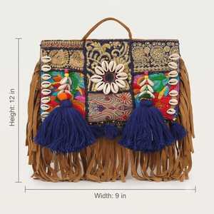 Sac à bandoulière bohème vintage fait main brodé avec coquillages, pompons colorés et franges en cuir pour femme - Product Image 4