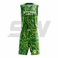 Seragam Basket Bernapas yang Dapat Disesuaikan Ukuran Besar Desain Logo Cetak Kustom Cepat Kering Unisex Personalisasi Perlengkapan Basket