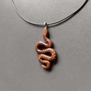 Collier en bois pour commande en gros, finition haute brillance, article personnalisé d'usine, pour l'approvisionnement mondial - Product Image 1