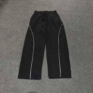 Ensemble survêtement streetwear personnalisé : pantalon de jogging et veste en nylon, coupe-vent réfléchissant 3M pour homme - Product Image 6