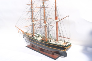 Modèle de voilier en bois Sigyn fait main - Cadeau d'affaires Feng Shui haut de gamme et décoration historique pour la maison et le bureau - Product Image 2