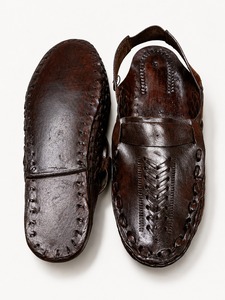 Sandalias Kolhapuri para Hombre, de Cuero Genuino, Punta Cerrada, Color Marrón Sólido, para Todas las Temporadas, Calzado Casual de Alta Calidad y a la Moda - Product Image 3