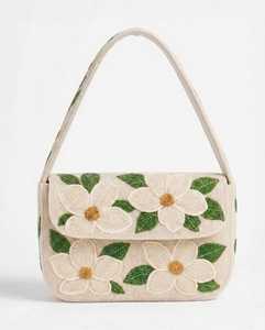 Hermoso diseño de bordado de flores blancas, artesanía de cuentas hecha a mano de primera calidad, elegante bolso de hombro minimalista, moda para uso diario. - Product Image 5