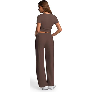 Ensemble de survêtement deux pièces coupe décontractée pour femme avec pantalon à cordon de serrage - Product Image 3