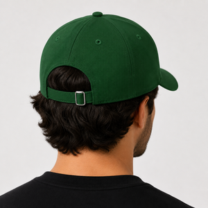 Casquette de baseball verte à 6 panneaux, logo lettre gaufré imprimé par transfert thermique sur le panneau avant, casquette décontractée ajustée unisexe adulte en coton - Product Image 4