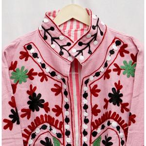 Chaqueta Varsity Rosa para Mujer, Cuello Mao, Bordado Floral Hecho a Mano, Algodón Ecológico, Secado Rápido, Transpirable, Manga Larga - Product Image 4